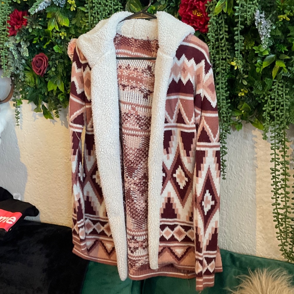 Cozy Aztec Sherpa Hooded Cardigan in Mauve & Cream